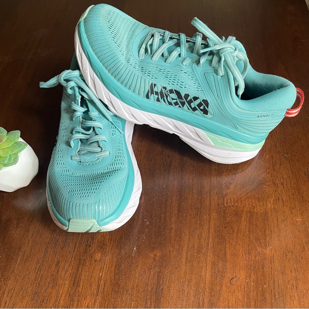 Hoka One One Bondi 7 Aquarelle/Eggshell Blue Shoes Size 6D Wide